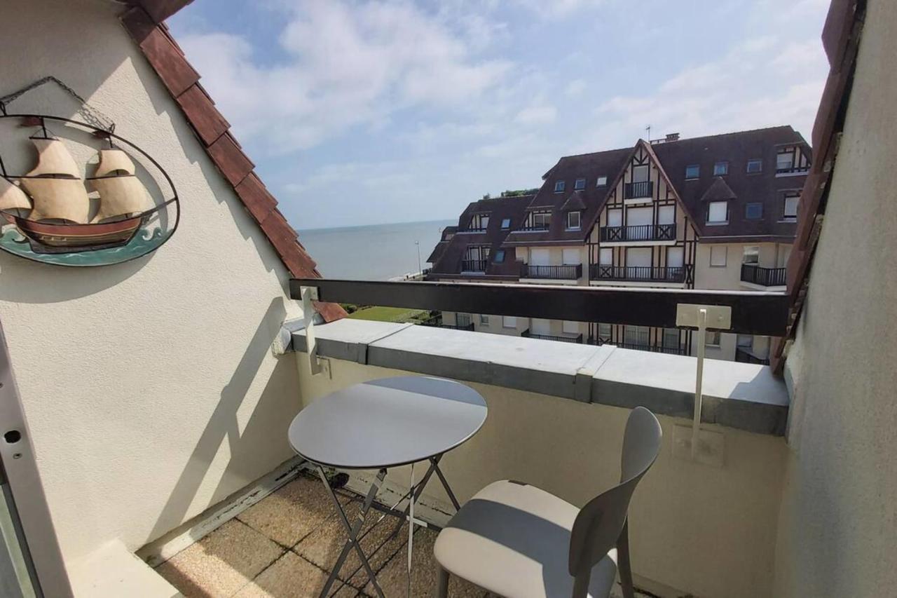 Apt With Balcony And Sea View Near Cabourg Beach Екстер'єр фото